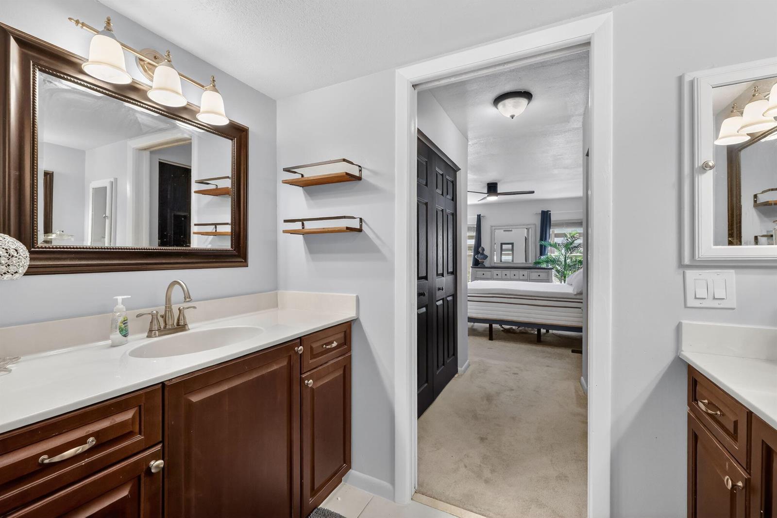 Ver detalles H1-103 2 / 2 1092 sq. ft. $ 2026-06-15 0 foto