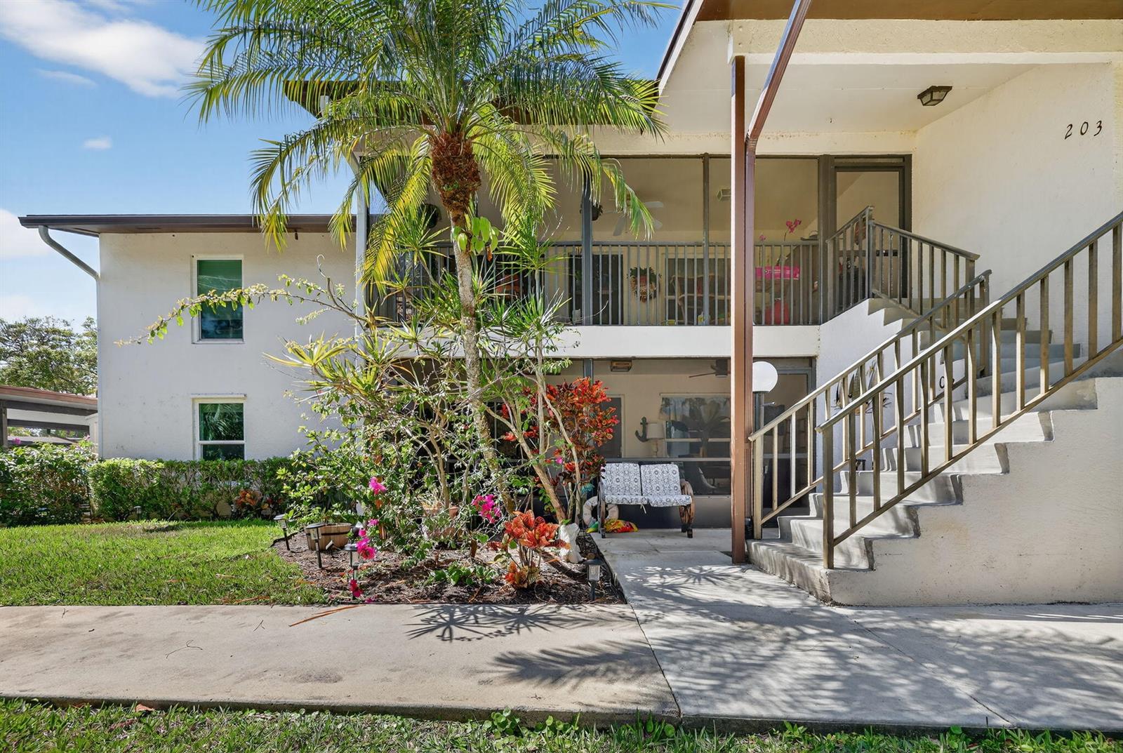 Ver detalles H1-103 2 / 2 1092 sq. ft. $ 2026-06-15 0 foto