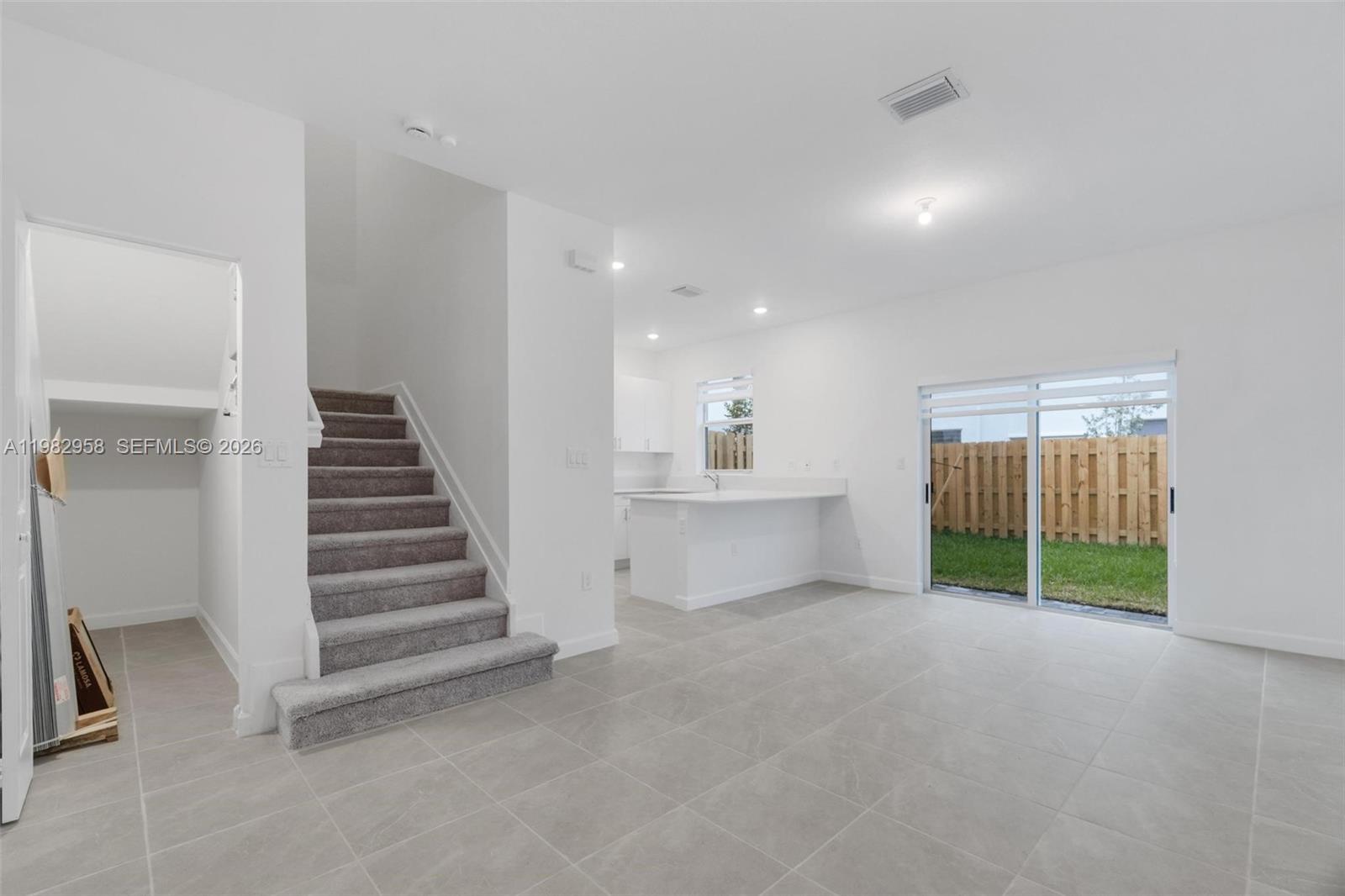 16281 3 / 3 1483 sq. ft. $ 2026-03-14 0 Photo