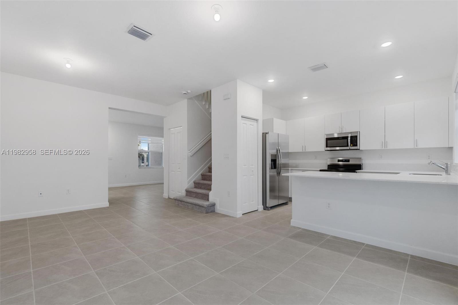 16281 3 / 3 1483 sq. ft. $ 2026-03-14 0 Photo