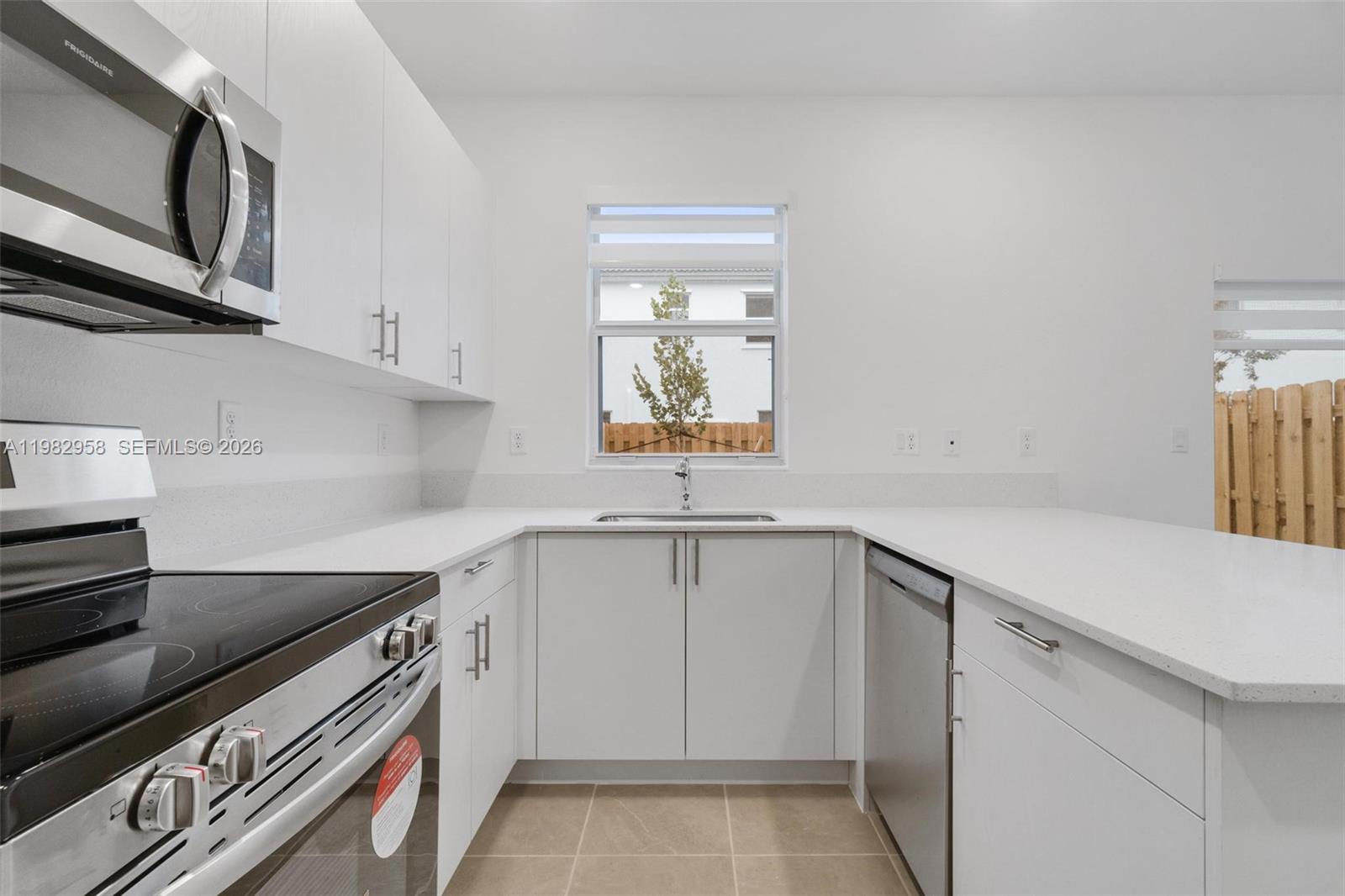 16281 3 / 3 1483 sq. ft. $ 2026-03-14 0 Photo