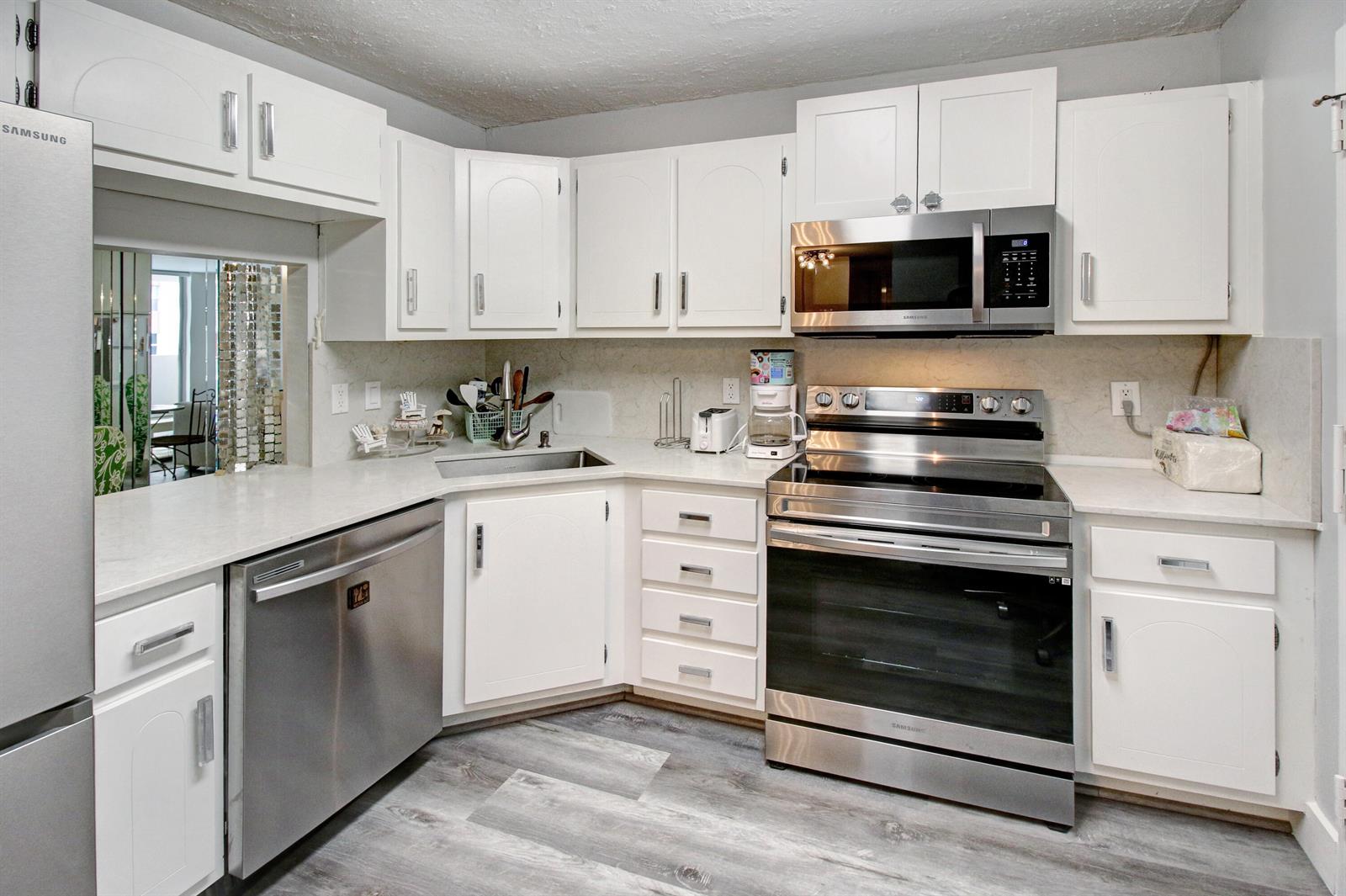 Photo of 1865 Ocean #6c, Hallandale Beach, Florida, 33009 - IMG_4003