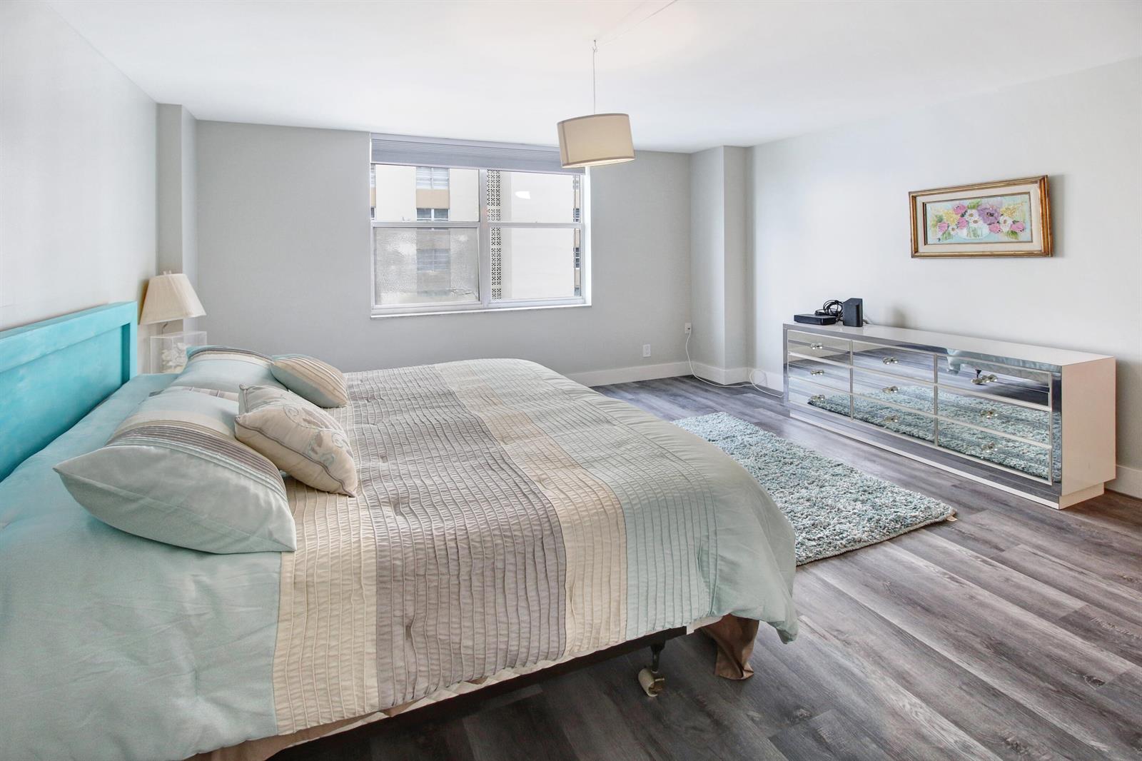 Photo of 1865 Ocean #6c, Hallandale Beach, Florida, 33009 - IMG_4015