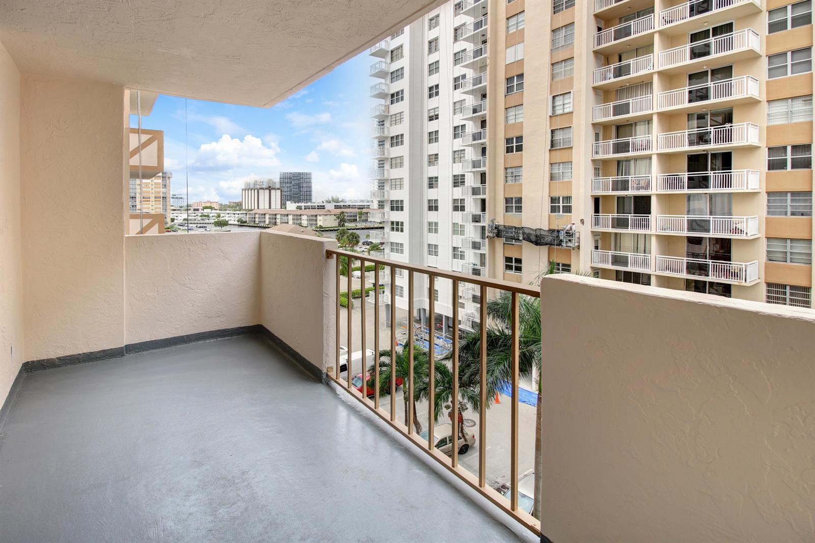 Photo of 1865 Ocean #6c, Hallandale Beach, Florida, 33009 - IMG_4030