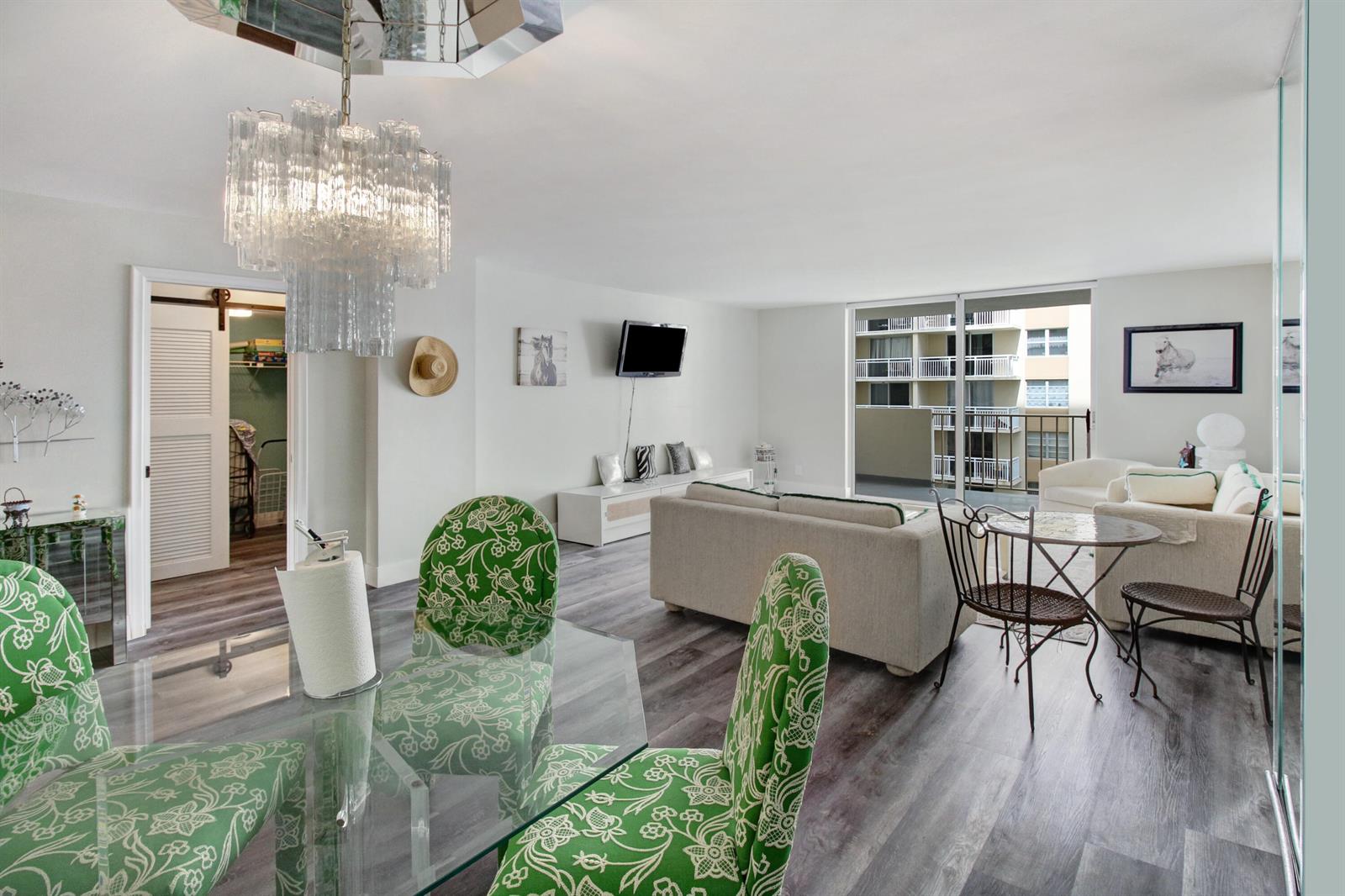 Photo of 1865 Ocean #6c, Hallandale Beach, Florida, 33009 - IMG_3982