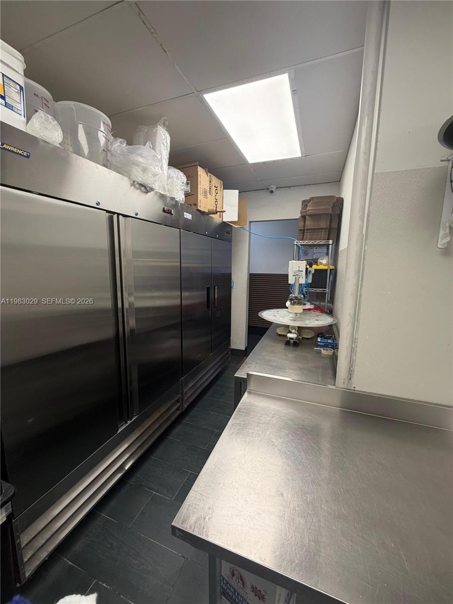   /   кв.футов $ 2026-03-14 0 Фото