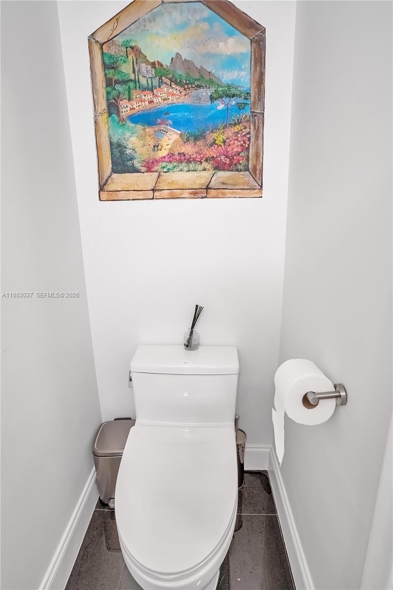 Photo of 2421 10th St (2421), Hallandale Beach, Florida, 33009 -