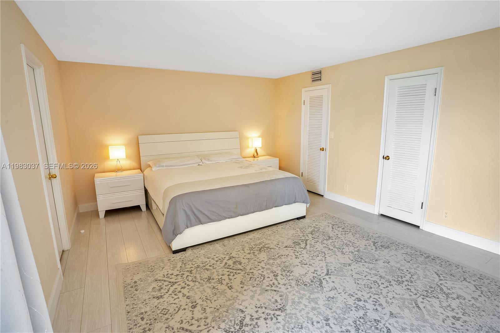 Photo of 2421 10th St (2421), Hallandale Beach, Florida, 33009 -