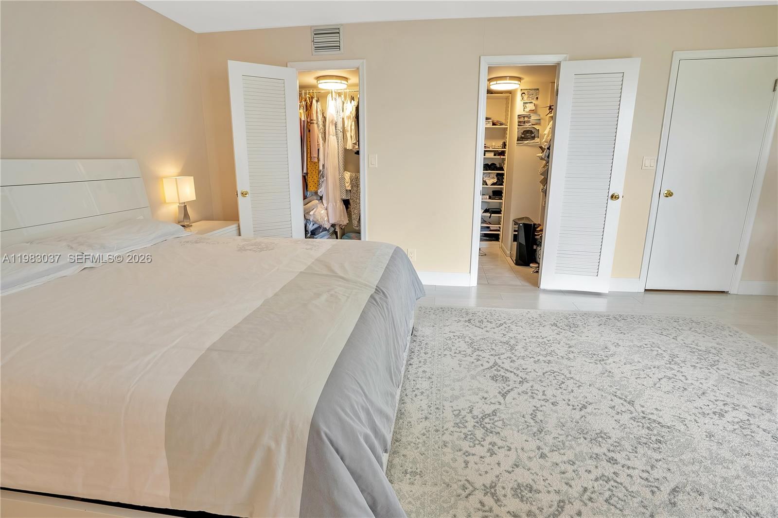 Photo of 2421 10th St (2421), Hallandale Beach, Florida, 33009 -