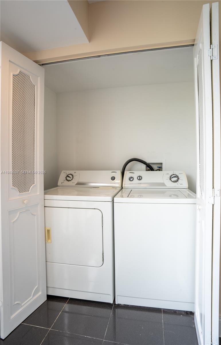 Photo of 2421 10th St (2421), Hallandale Beach, Florida, 33009 -