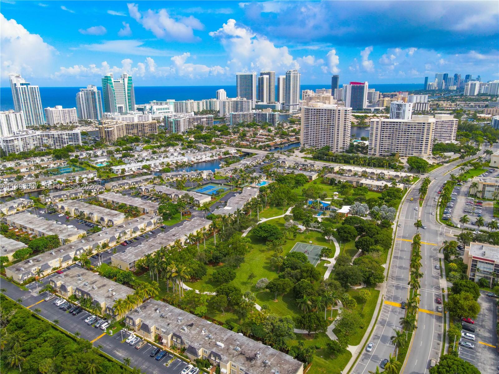 Photo of 2421 10th St (2421), Hallandale Beach, Florida, 33009 -