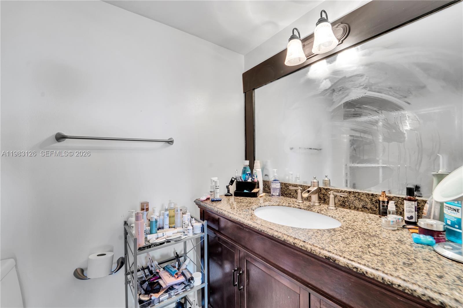 Ver detalles 704 2 / 2 1100 sq. ft. $ 2026-03-15 0 foto