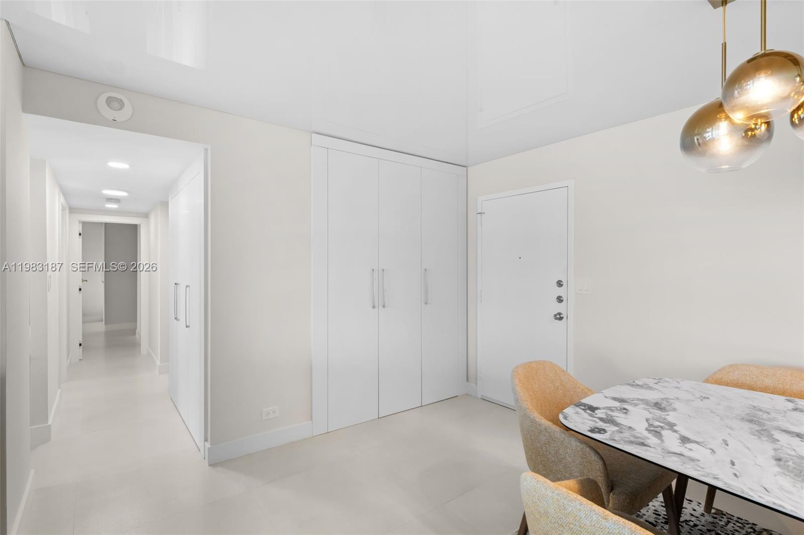 2202 2 / 2 1276 sq. ft. $ 2026-03-15 0 foto