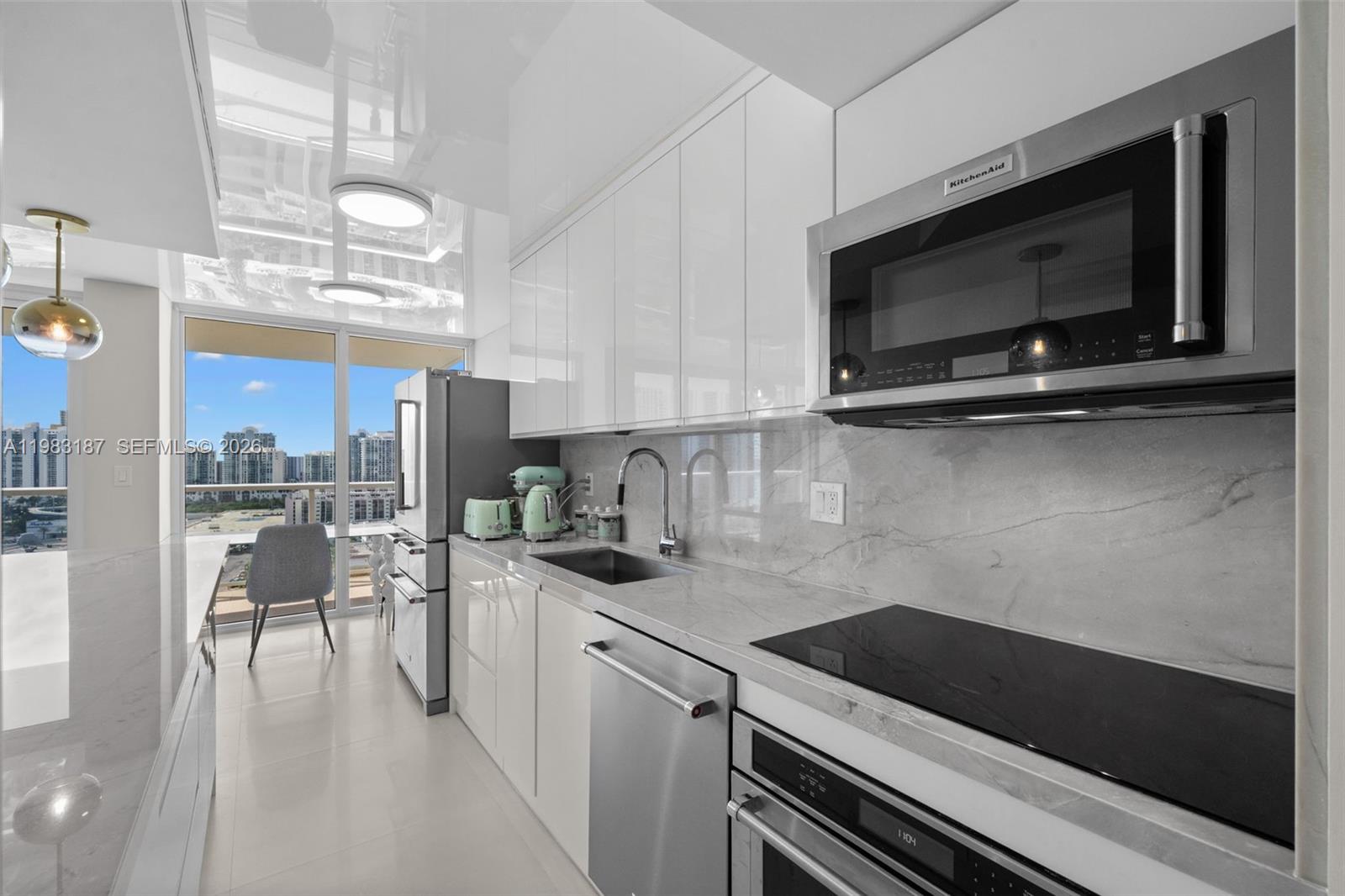 2202 2 / 2 1276 sq. ft. $ 2026-03-15 0 foto