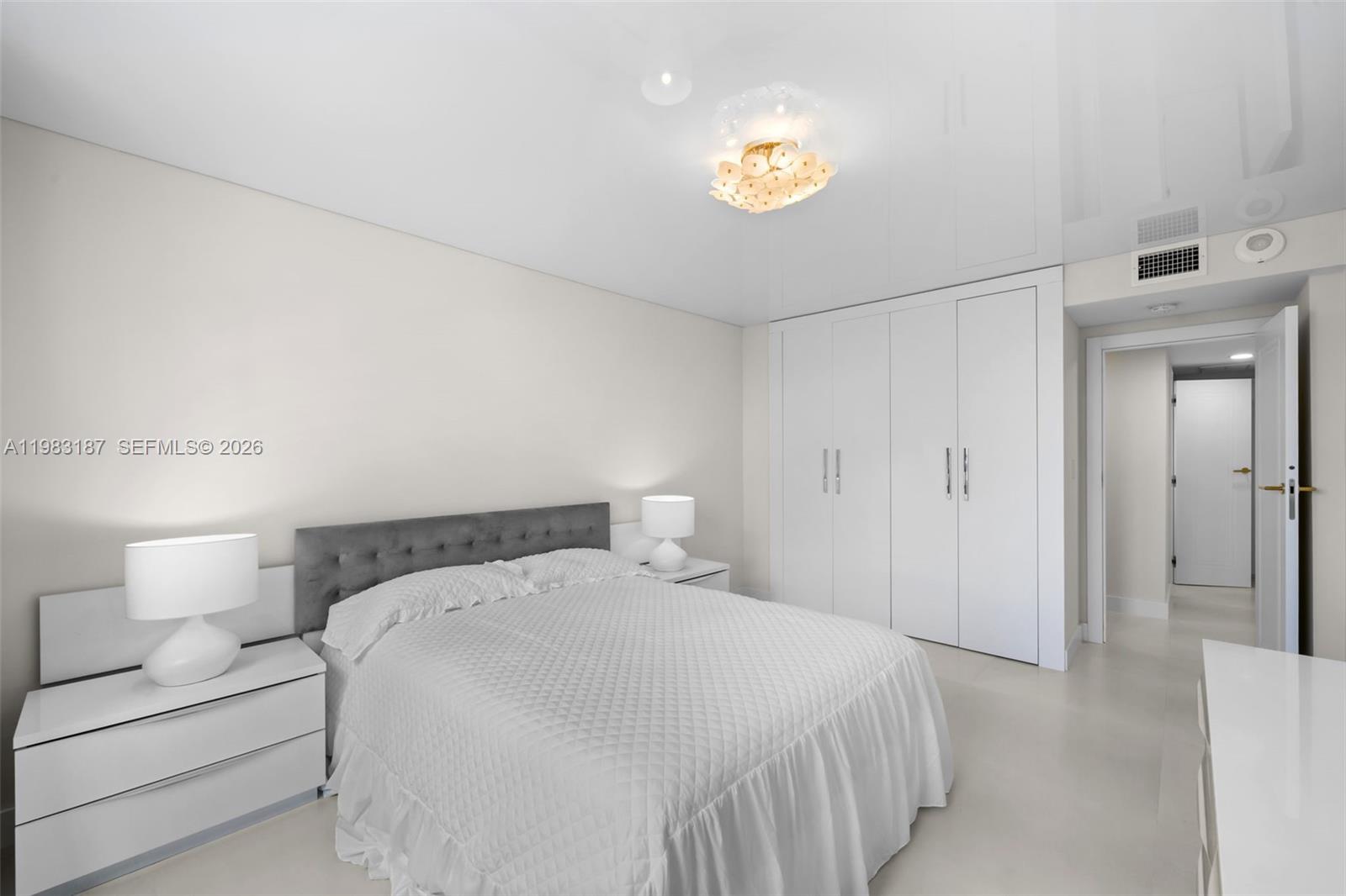 2202 2 / 2 1276 sq. ft. $ 2026-03-15 0 foto