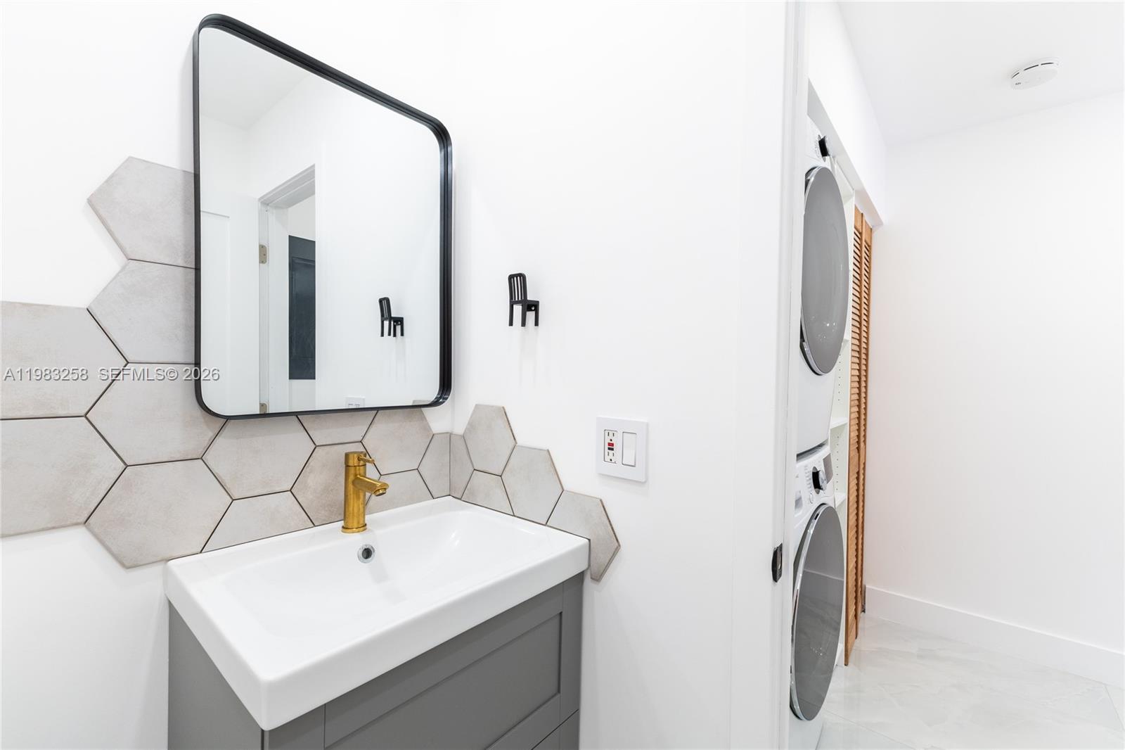 Photo of 21204 Harbor Way  (21204), Aventura, Florida, 33180 - 