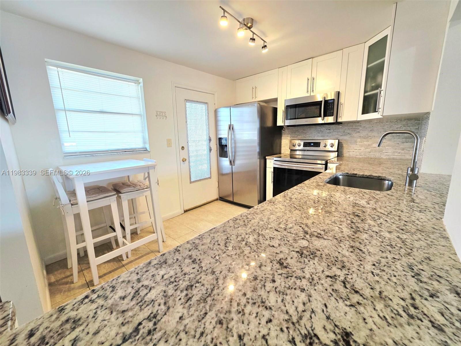 Photo of 319 14th Ave  #702, Hallandale Beach, Florida, 33009 - 