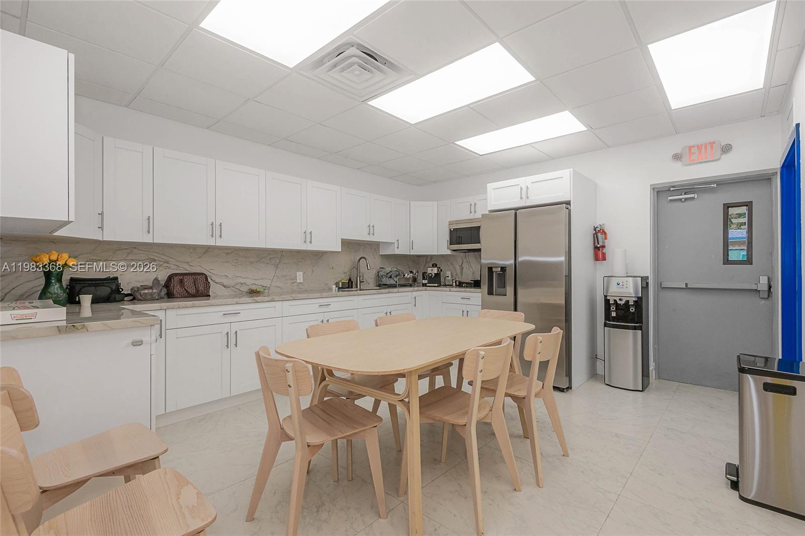   /   кв.футов $ 2026-03-16 0 Фото