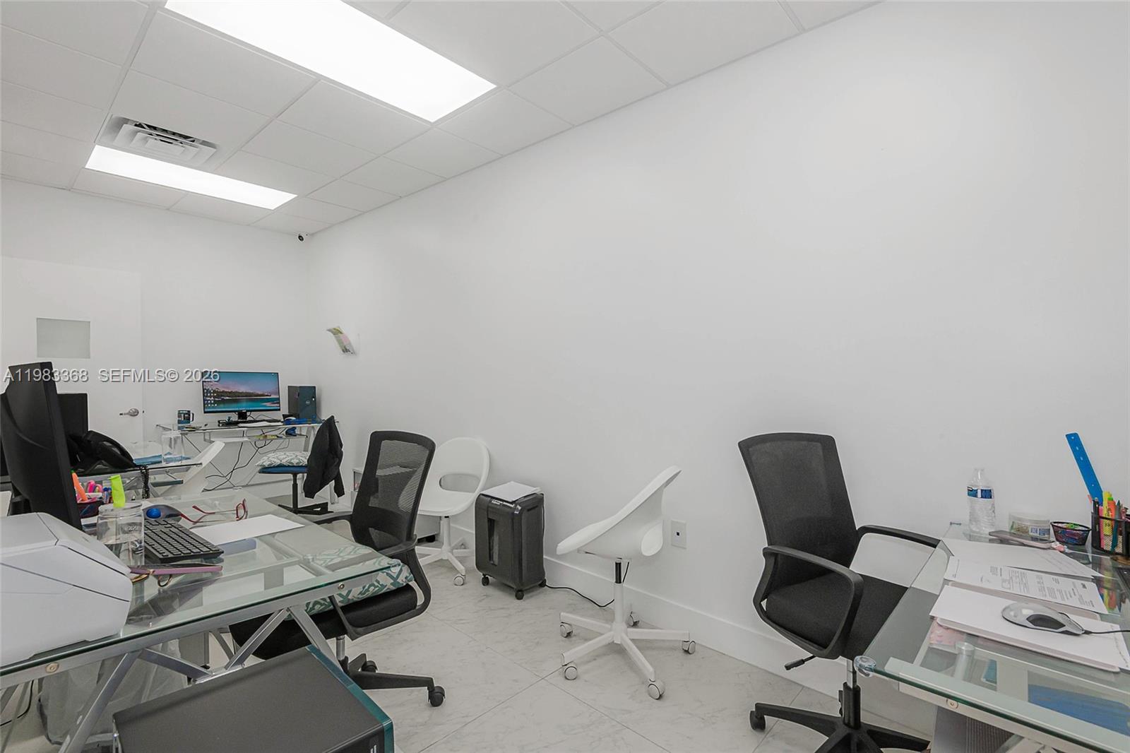   /   кв.футов $ 2026-03-16 0 Фото