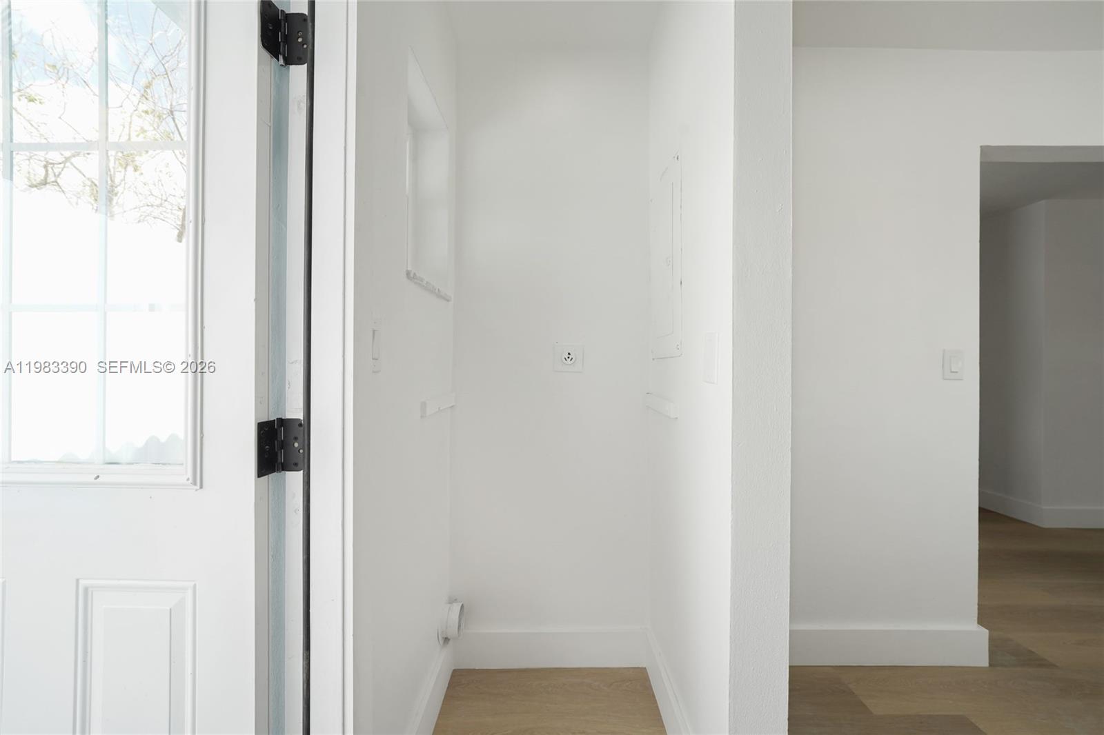   /   sq. ft. $ 2026-03-16 0 foto