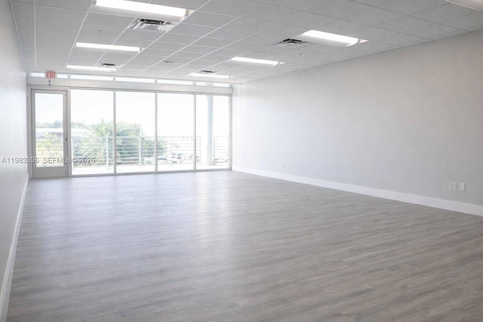 203  /   sq. ft. $ 2026-03-16 0 foto