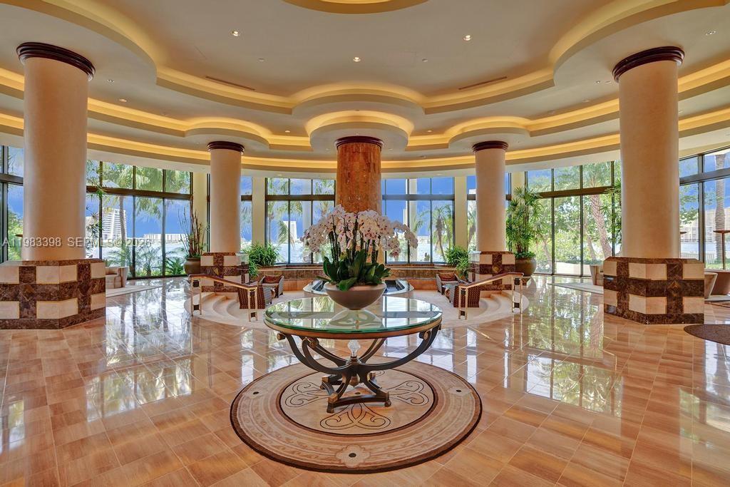 3005 2 / 3 2154 кв.футов $ 2026-03-16 0 Фото