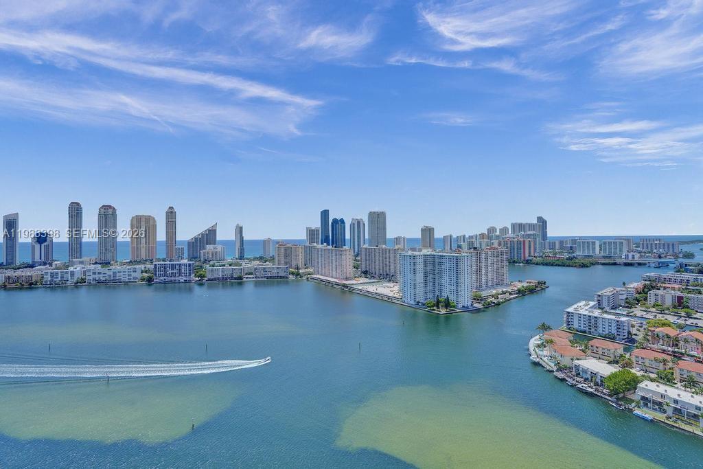 3005 2 / 3 2154 кв.футов $ 2026-03-16 0 Фото