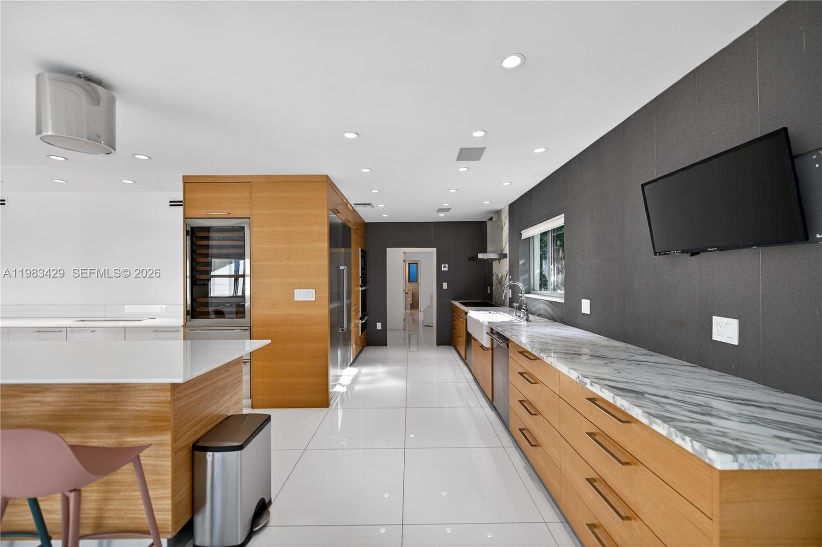   /   sq. ft. $ 2026-03-16 0 Photo