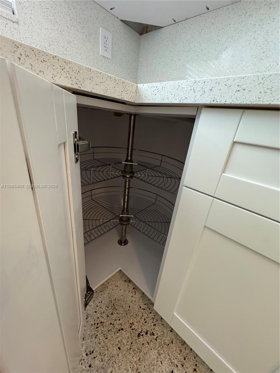   /  4652 sq. ft. $ 2026-03-16 0 foto