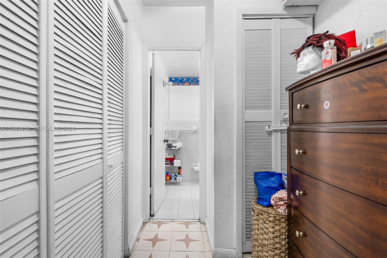   /  4652 sq. ft. $ 2026-03-16 0 foto