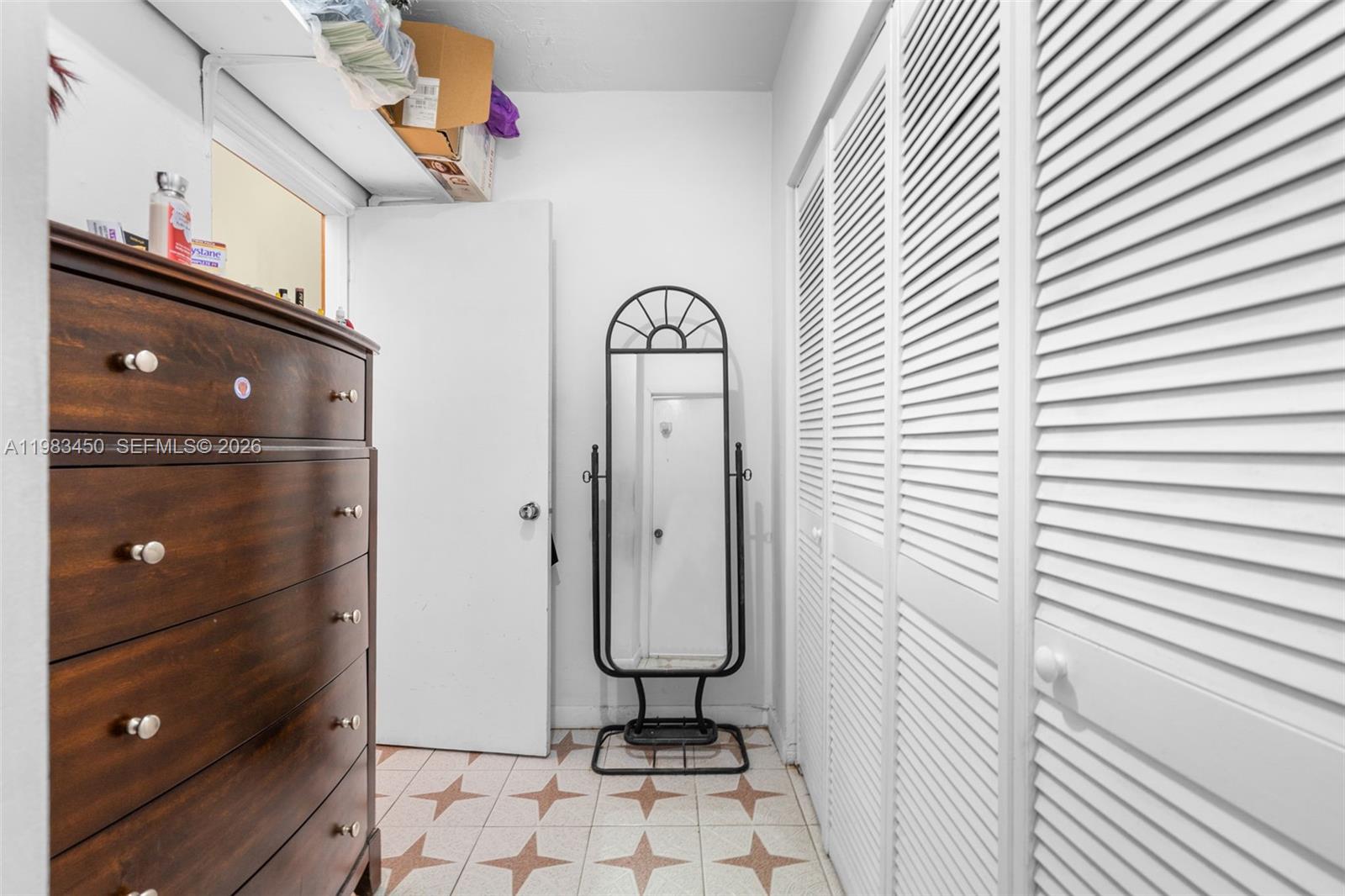   /  4652 sq. ft. $ 2026-03-16 0 foto