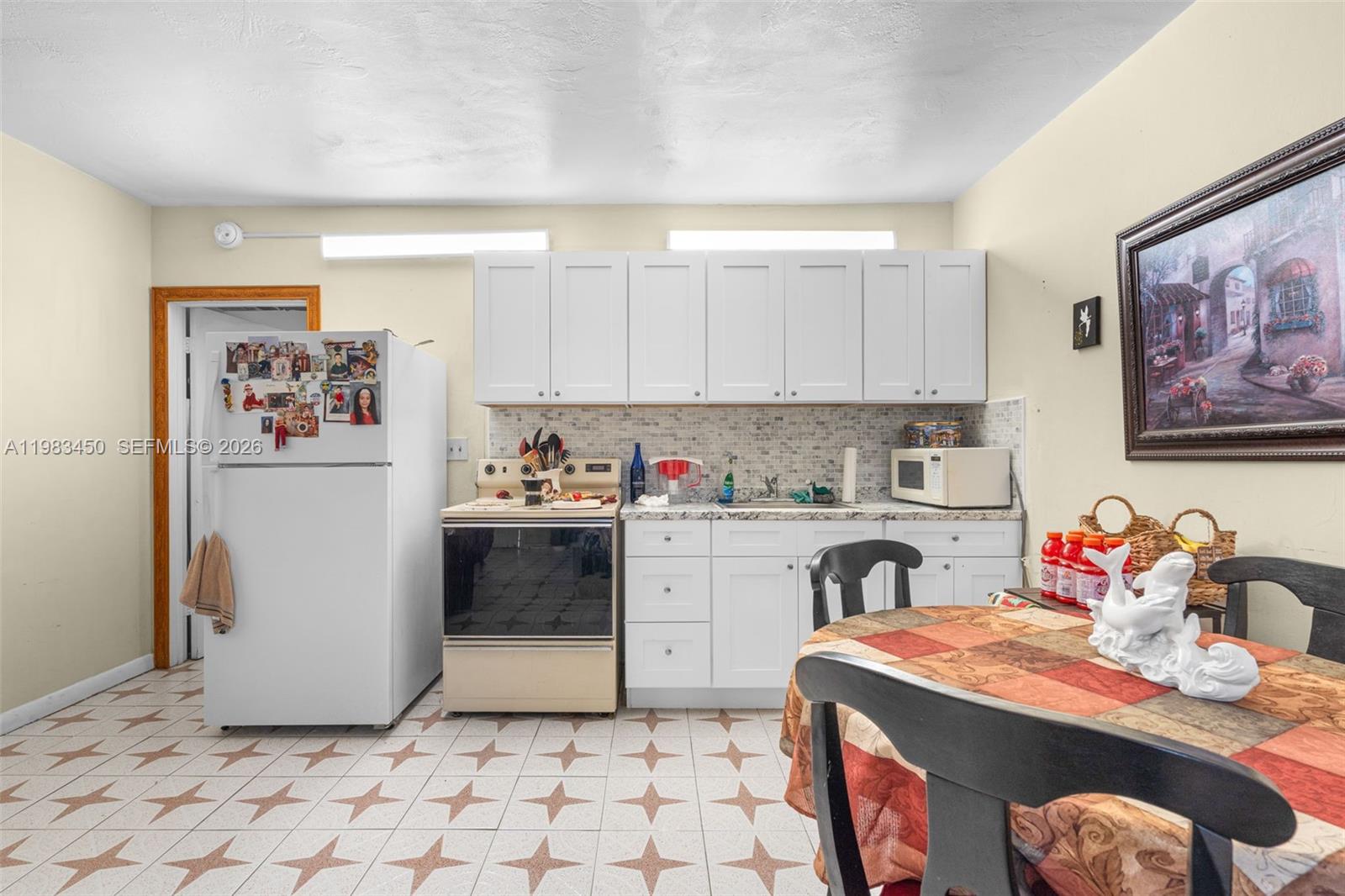   /  4652 sq. ft. $ 2026-03-16 0 foto