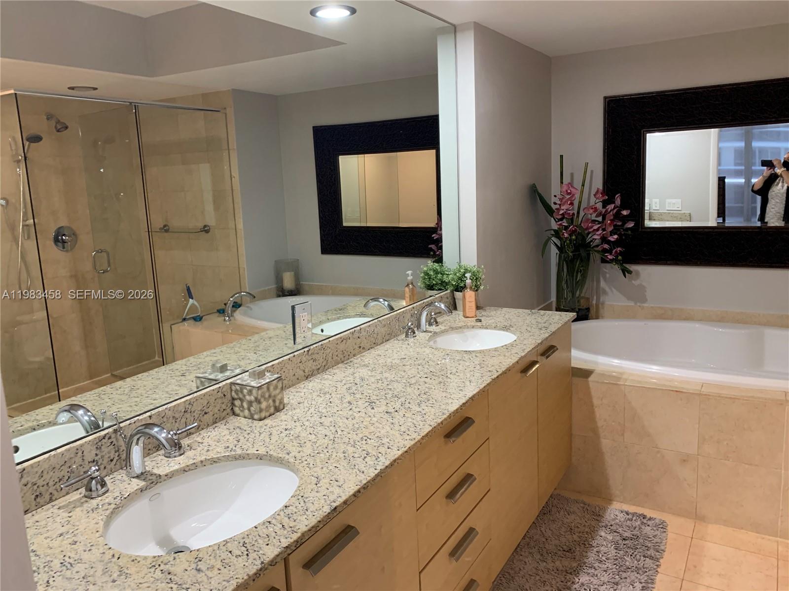4006 2 / 2 1458 sq. ft. $ 2026-03-16 0 foto