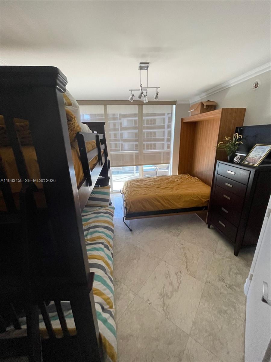 4006 2 / 2 1458 sq. ft. $ 2026-03-16 0 foto