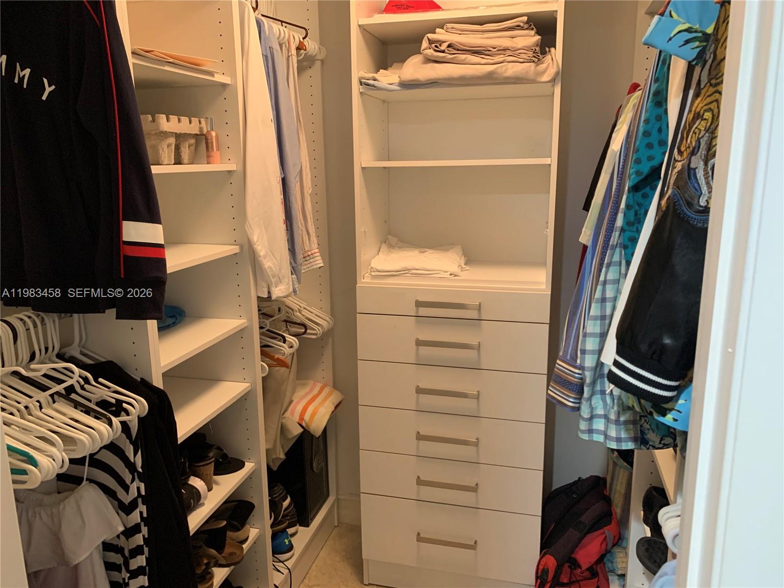 4006 2 / 2 1458 sq. ft. $ 2026-03-16 0 foto