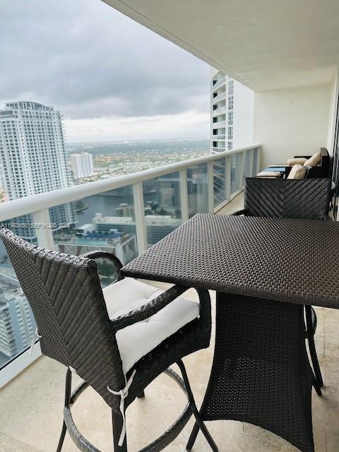 4006 2 / 2 1458 sq. ft. $ 2026-03-16 0 foto