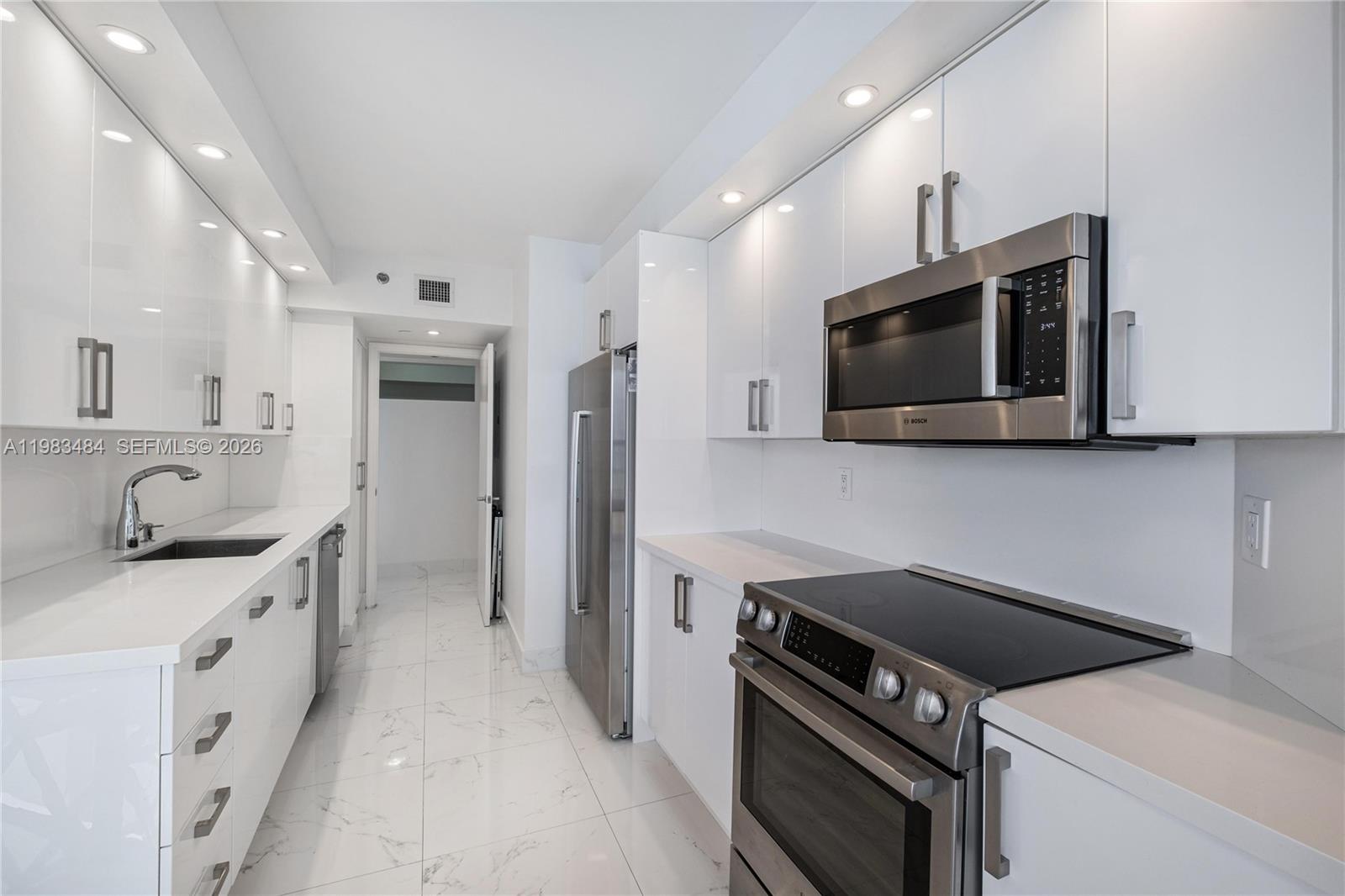 Photo of 16425 Collins Ave  #2215, Sunny Isles Beach, Florida, 33160 - 