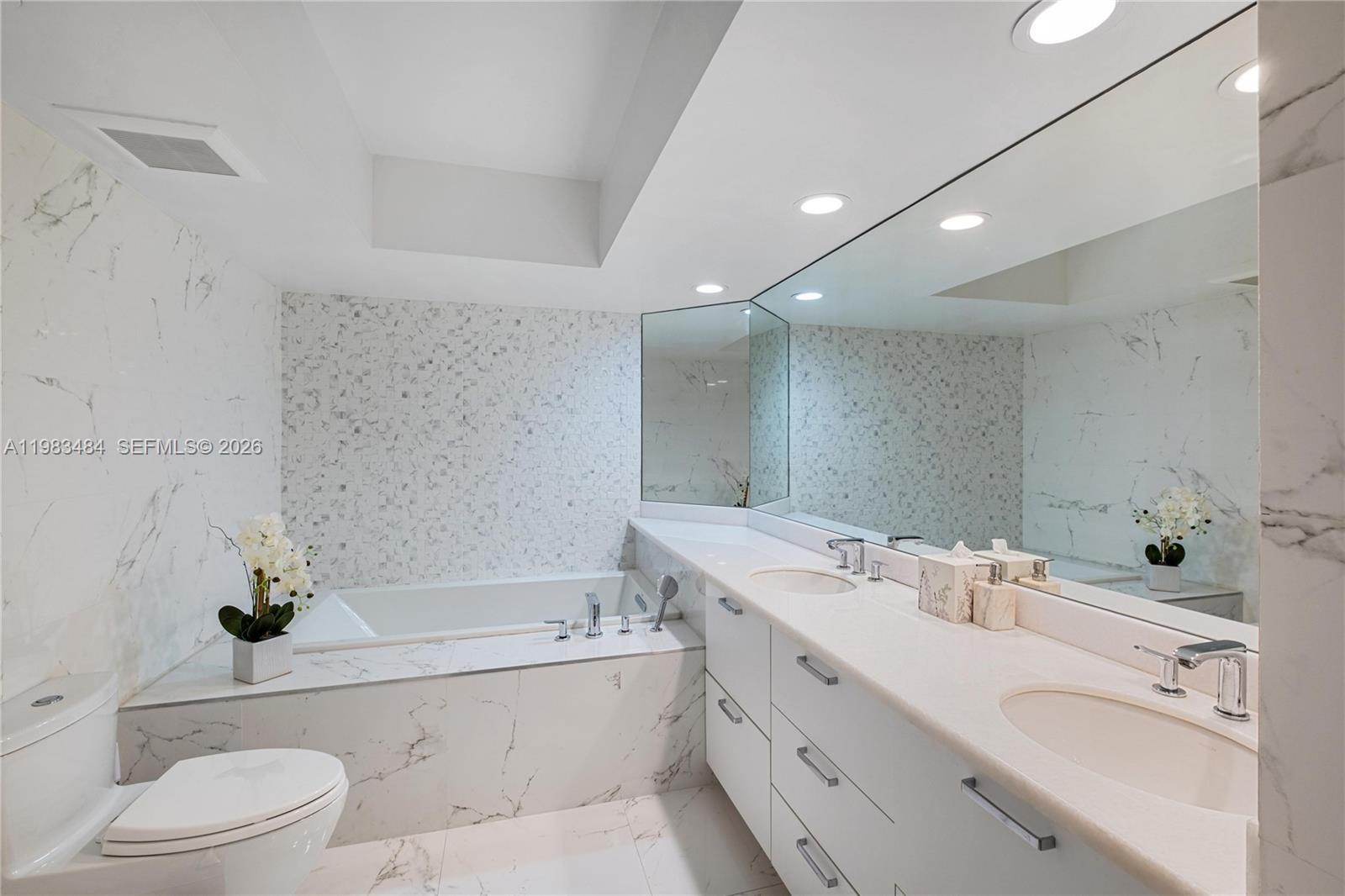 Photo of 16425 Collins Ave  #2215, Sunny Isles Beach, Florida, 33160 - 