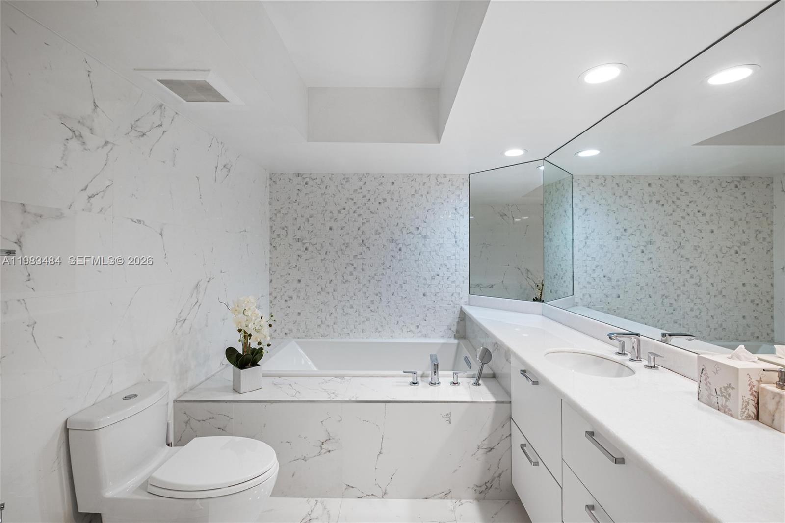 Photo of 16425 Collins Ave  #2215, Sunny Isles Beach, Florida, 33160 - 