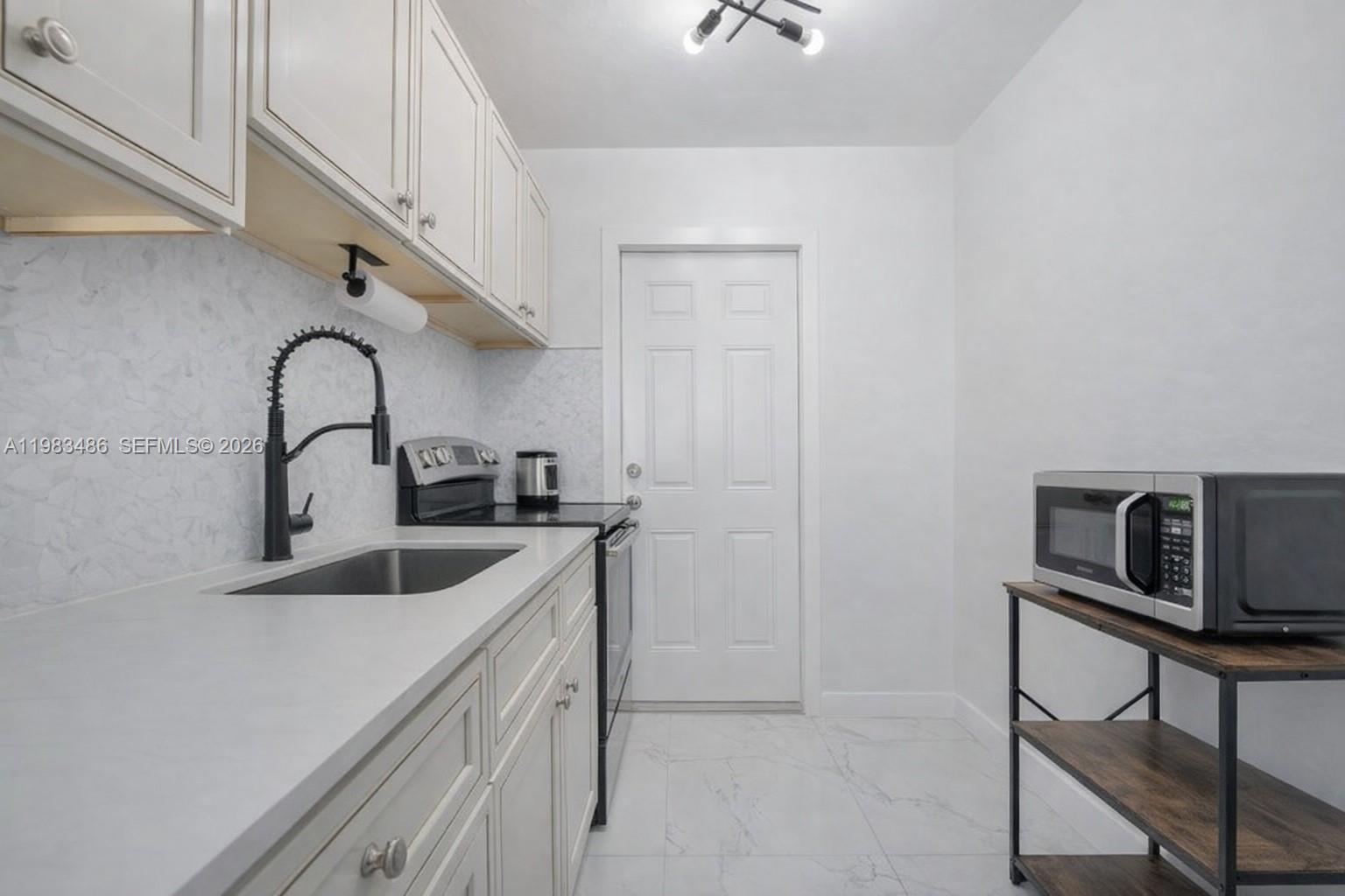 Подробнее / 2183 кв.футов $ 2026-03-16 0 Фото