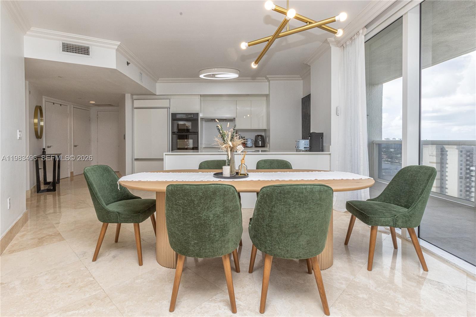 2108 2 / 2 1458 sq. ft. $ 2026-04-10 0 foto