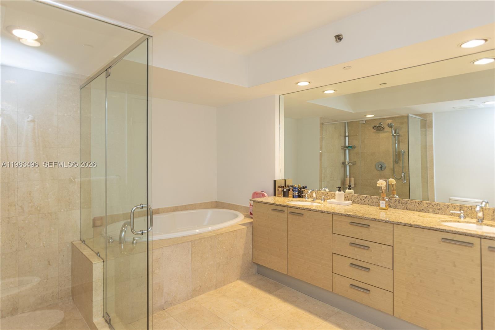 2108 2 / 2 1458 sq. ft. $ 2026-04-10 0 foto