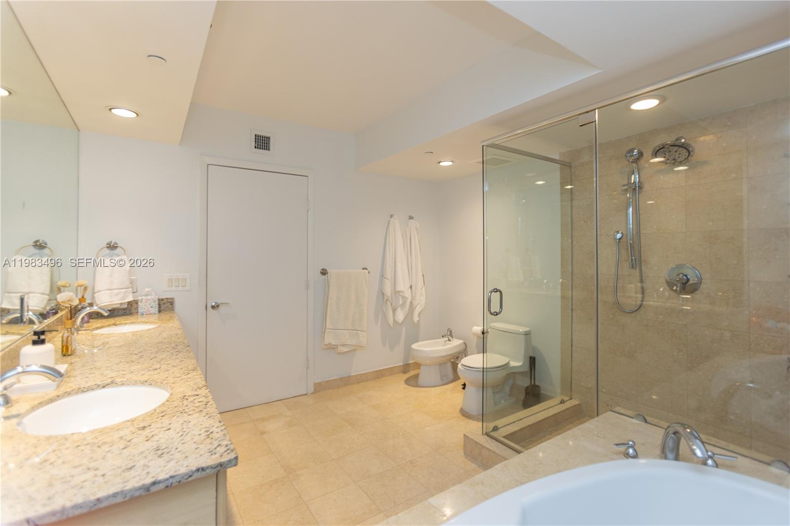 2108 2 / 2 1458 sq. ft. $ 2026-04-10 0 foto
