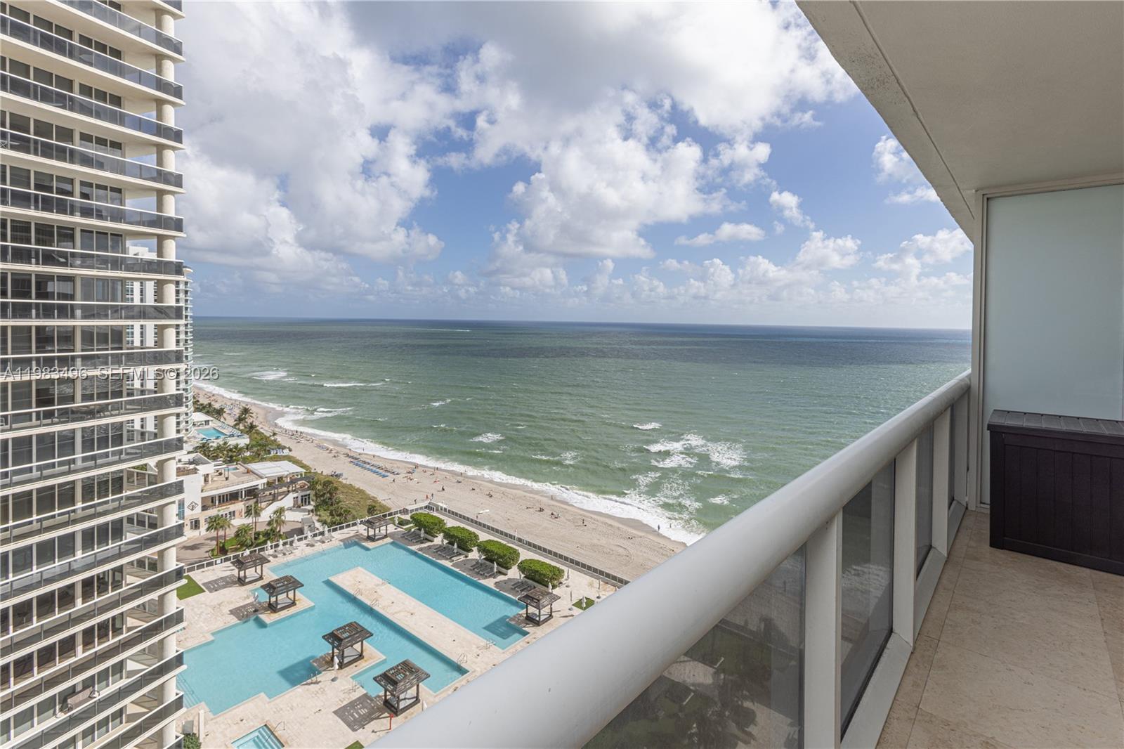 2108 2 / 2 1458 sq. ft. $ 2026-04-10 0 foto