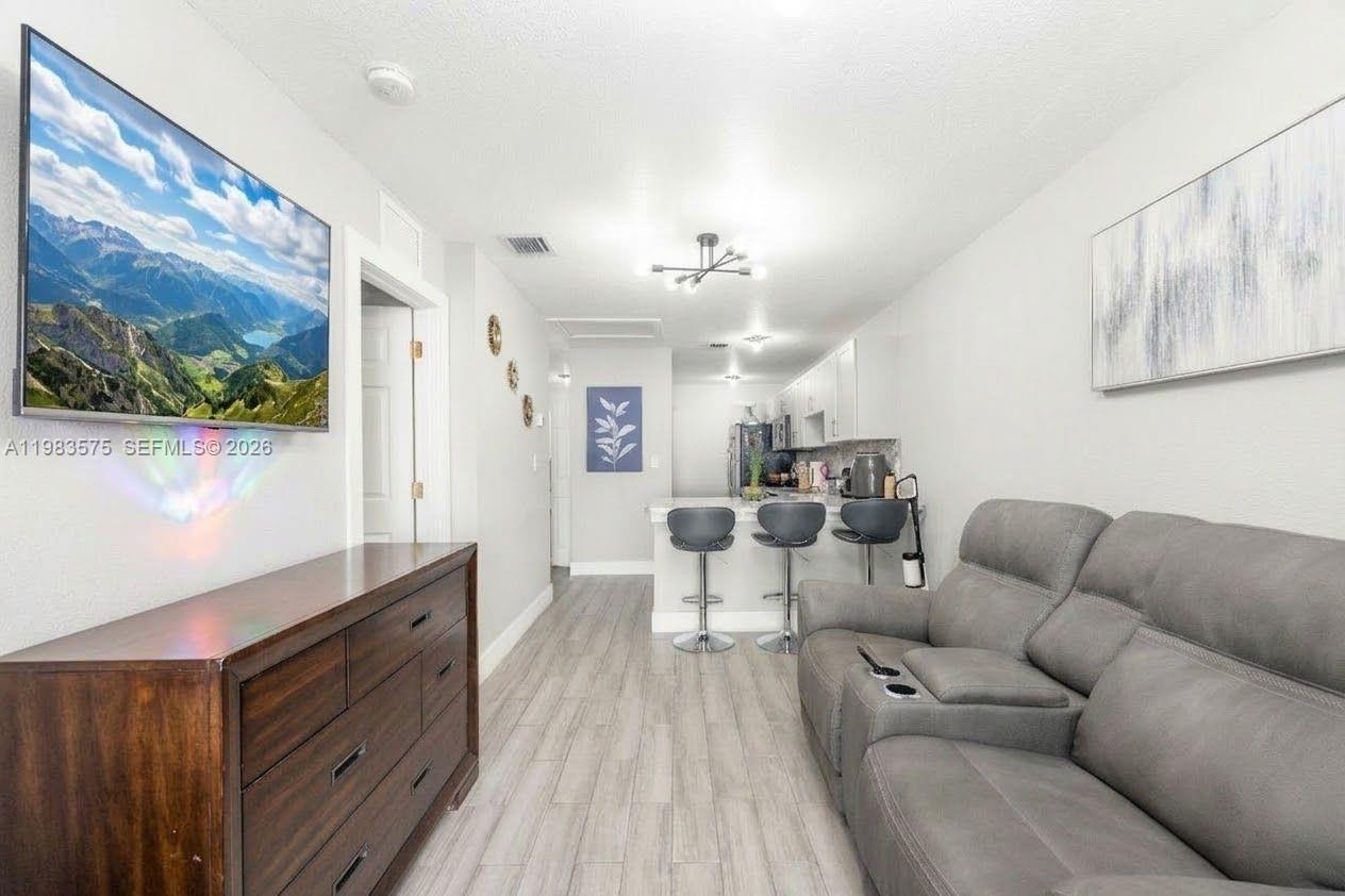   /  2397 sq. ft. $ 2026-03-16 0 foto