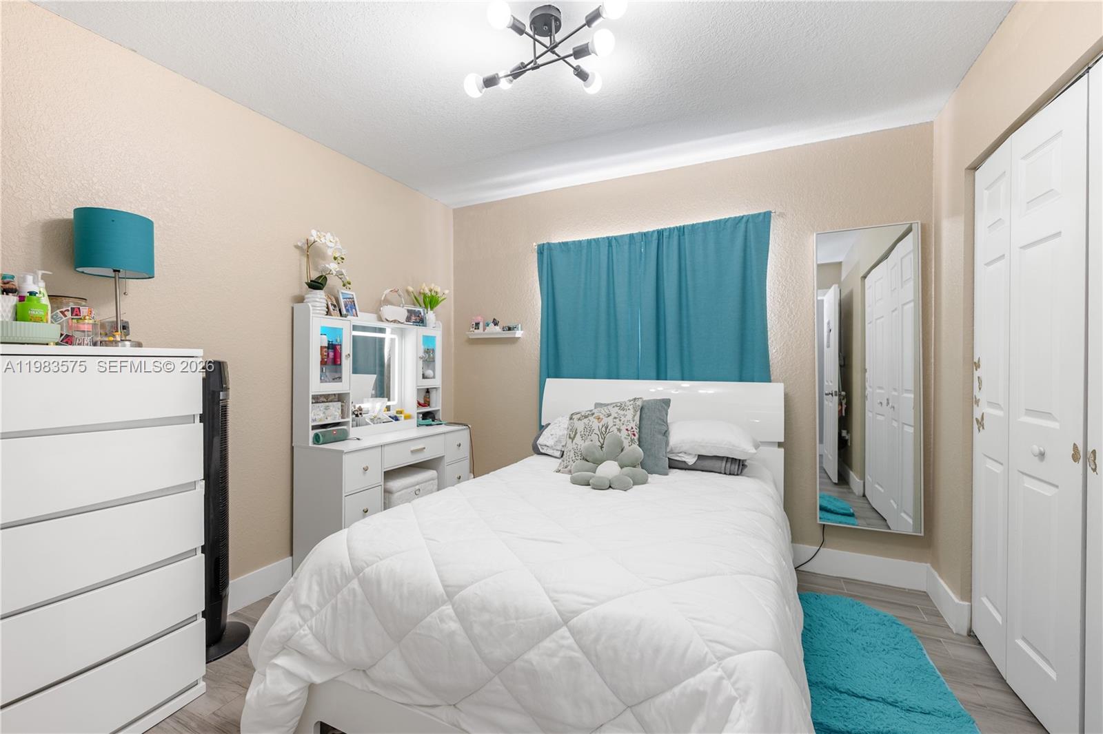   /  2397 sq. ft. $ 2026-03-16 0 foto