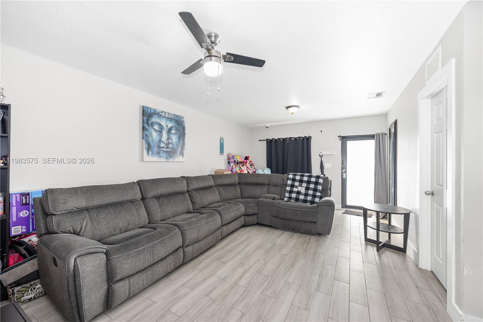   /  2397 sq. ft. $ 2026-03-16 0 foto