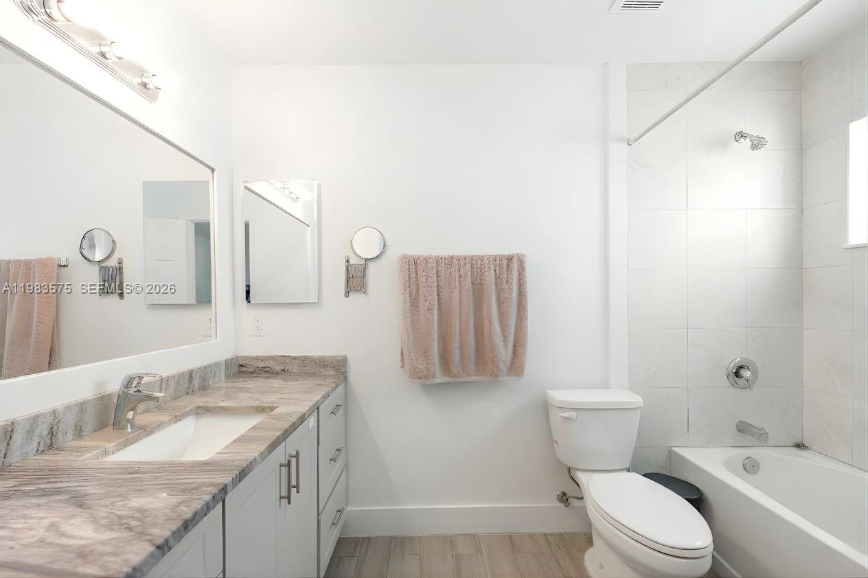   /  2397 sq. ft. $ 2026-03-16 0 foto