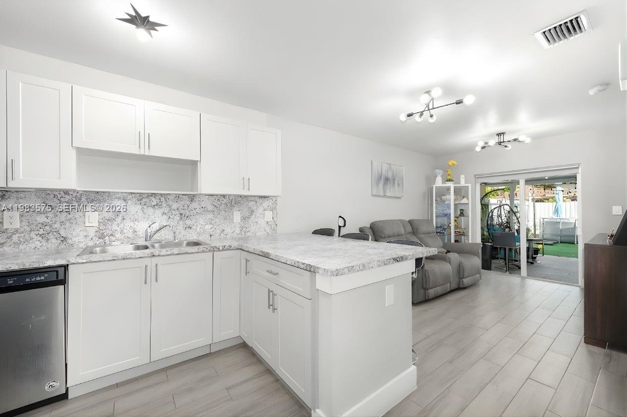   /  2397 sq. ft. $ 2026-03-16 0 foto