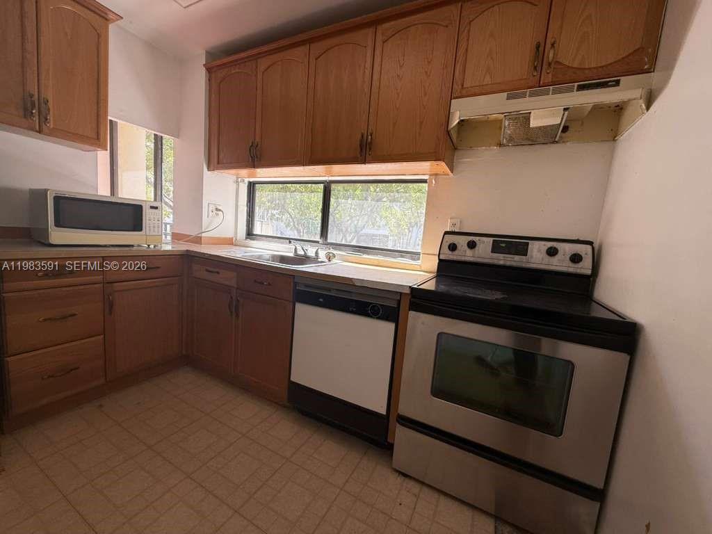 Photo of 16909 Bay Rd  #211, Sunny Isles Beach, Florida, 33160 - 